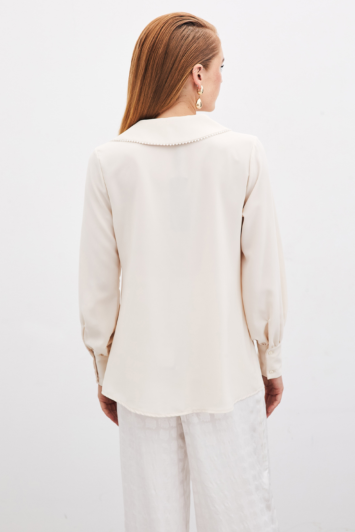 Degaje Yaka İncili Salaş Bluz - Bej