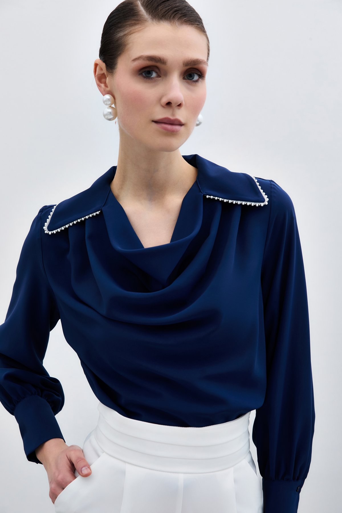 Degaje Yaka İncili Salaş Bluz - Lacivert