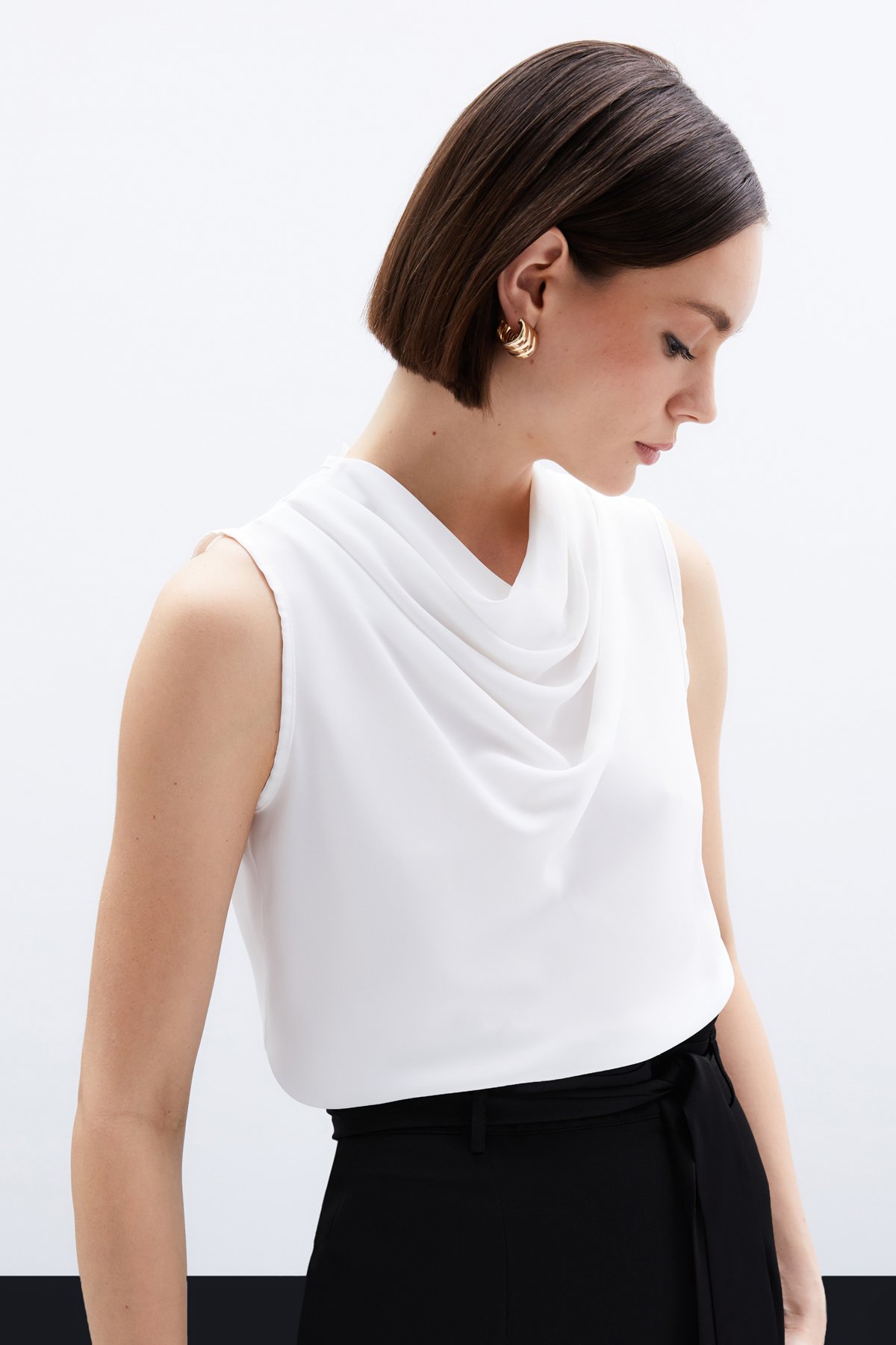 Collar Collar Sleeveless Blouse - Ecru
