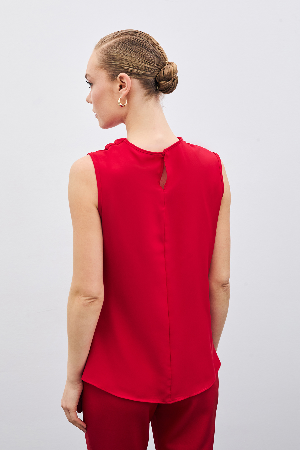 Degaje Yaka Kolsuz Bluz - Kırmızı