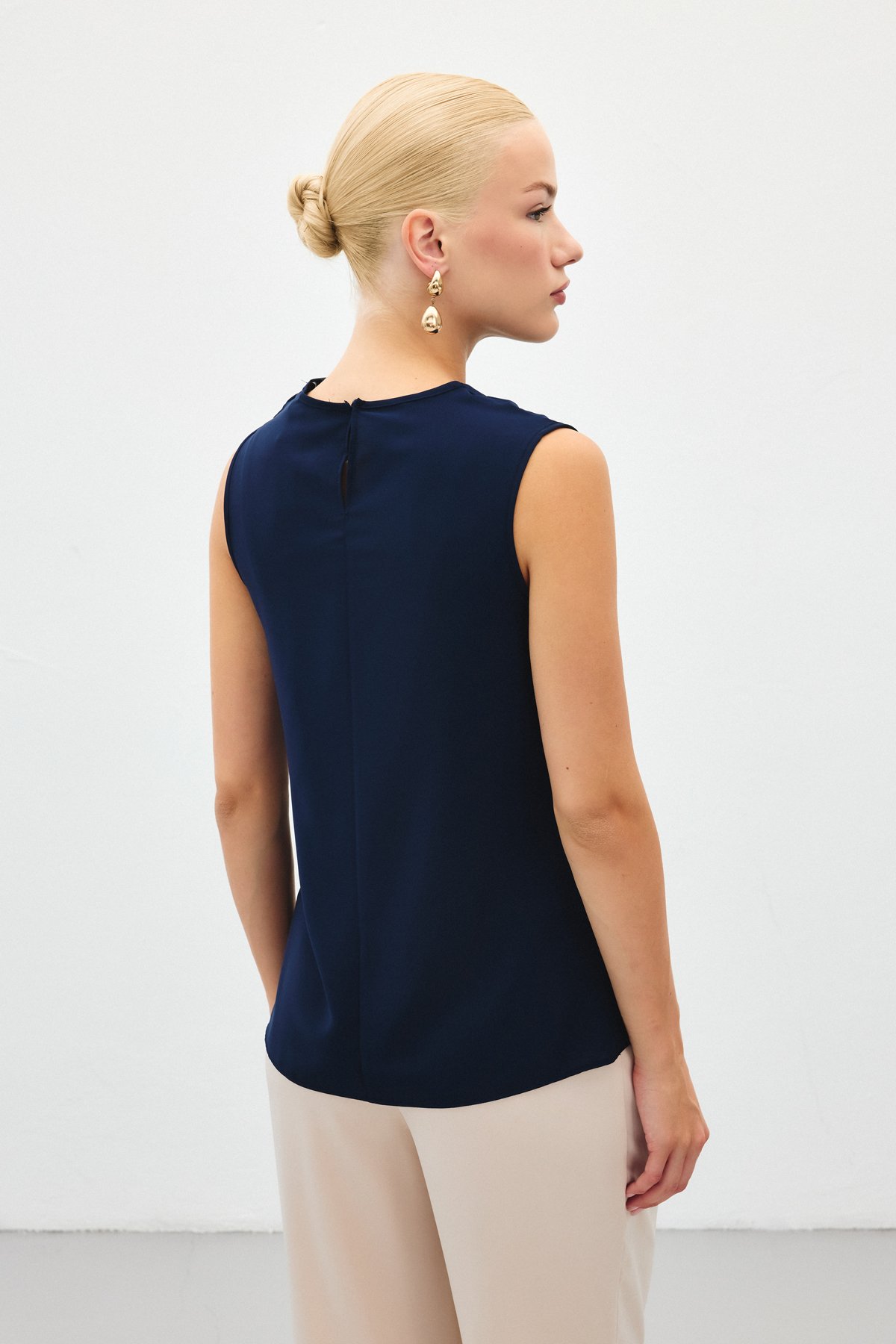 Degaje Yaka Kolsuz Bluz - Lacivert