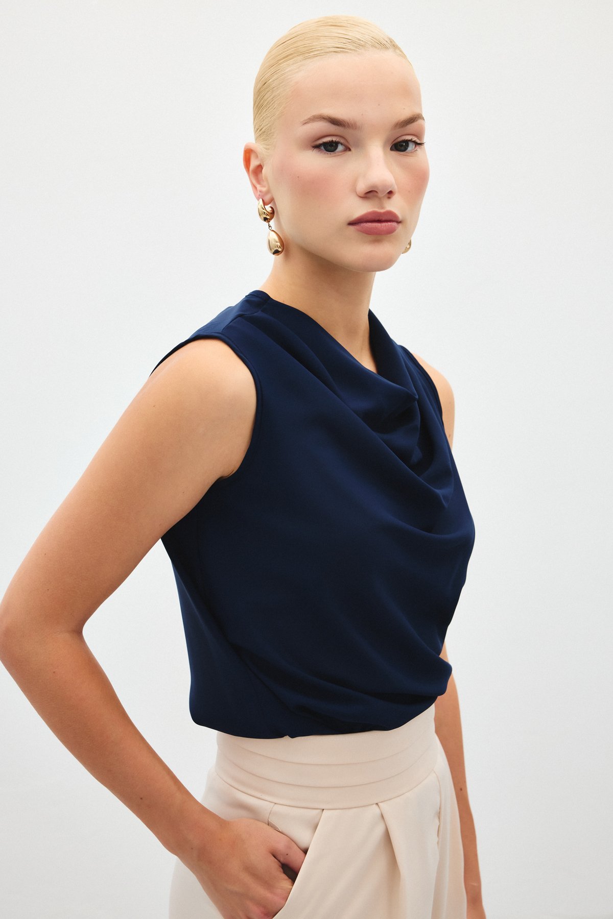 Degaje Yaka Kolsuz Bluz - Lacivert