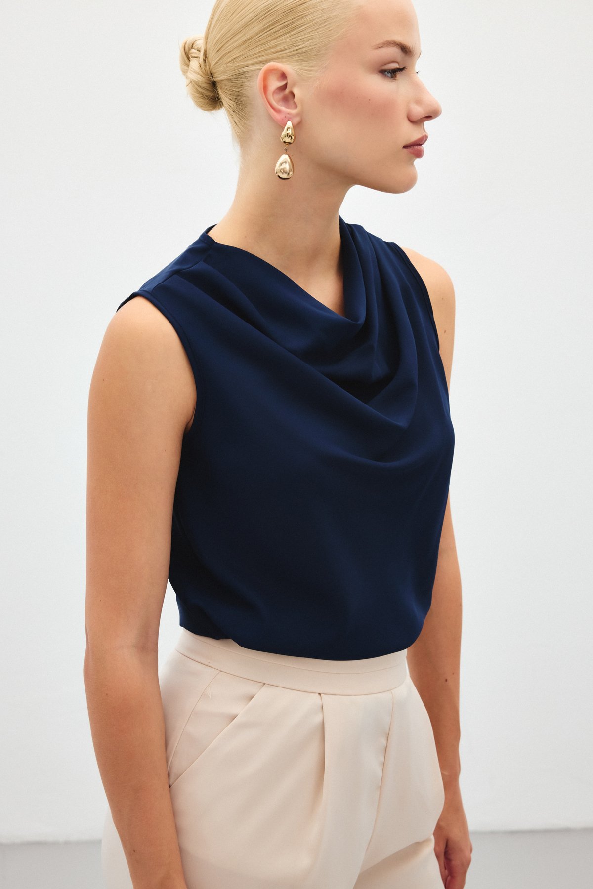 Degaje Yaka Kolsuz Bluz - Lacivert