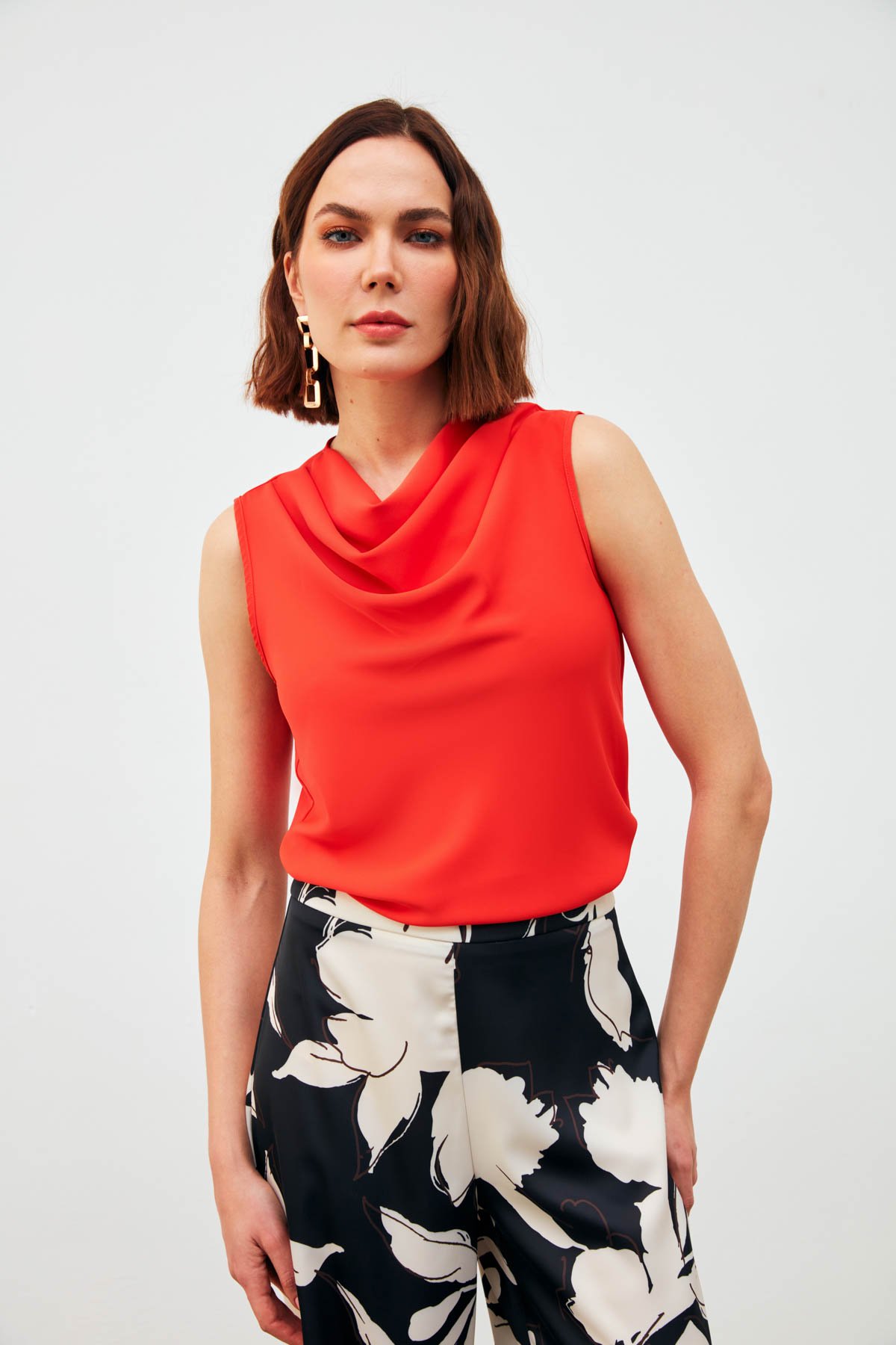 Degaje Yaka Kolsuz Bluz - MERCAN