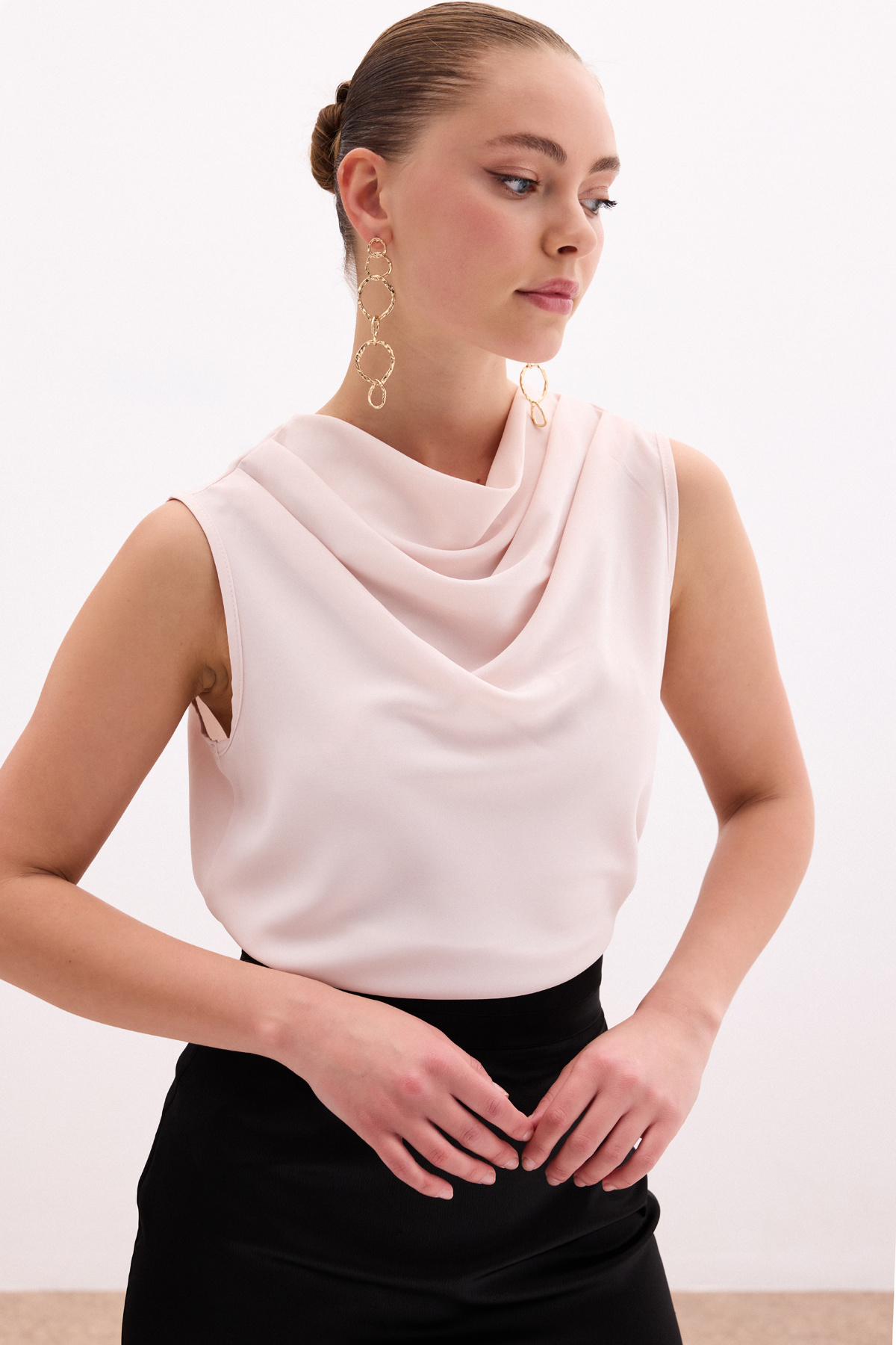 Degaje Yaka Kolsuz Bluz - Pudra