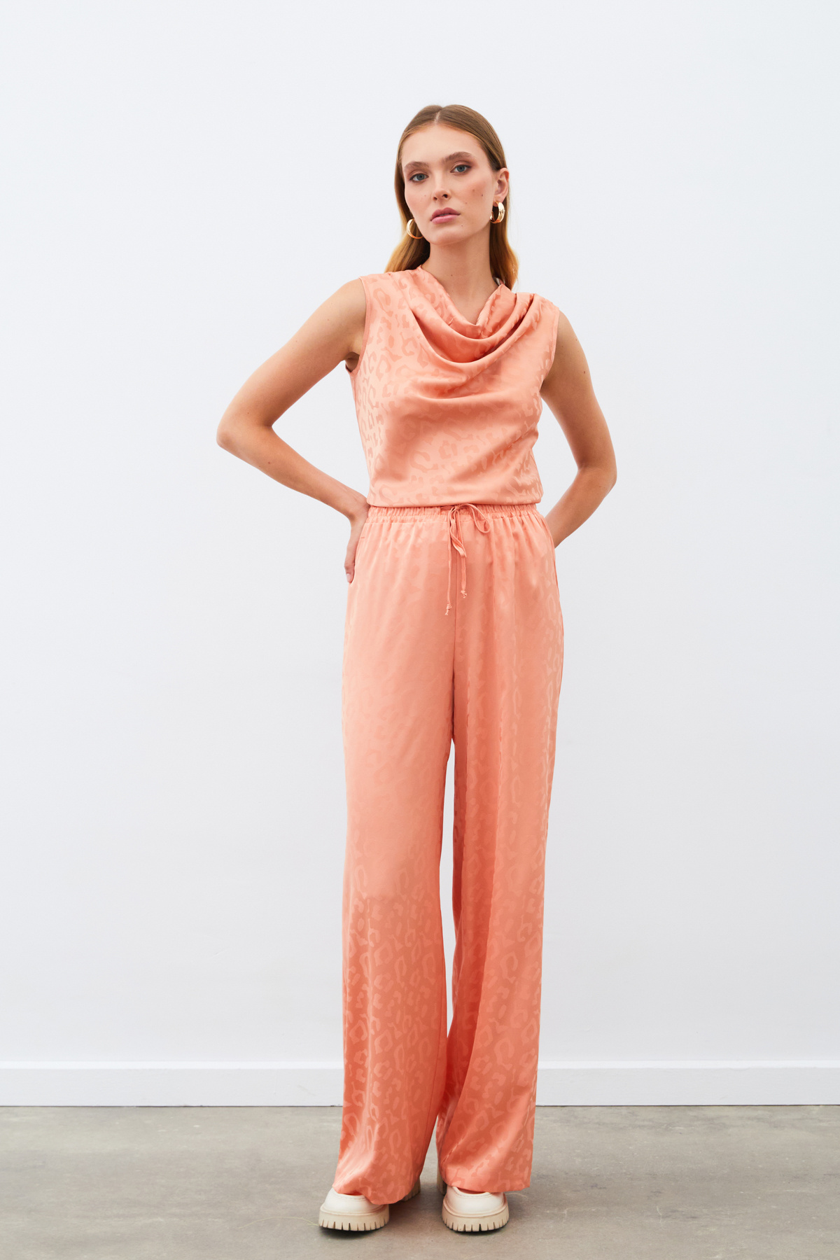 Degaje Yaka Kolsuz Bluz - SOMON