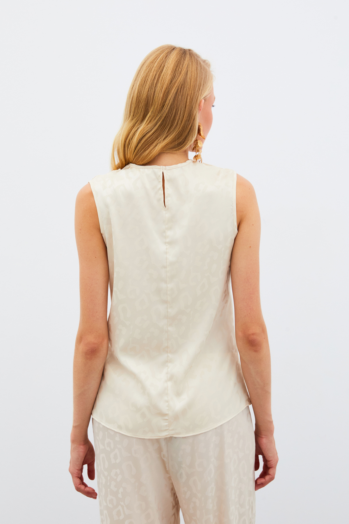 Degaje Yaka Kolsuz Bluz - TAŞ