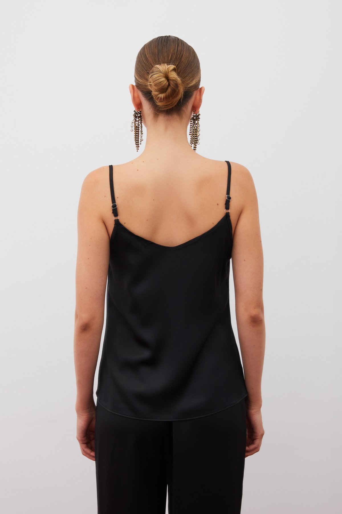 Degaje yaka saten bluz - SİYAH