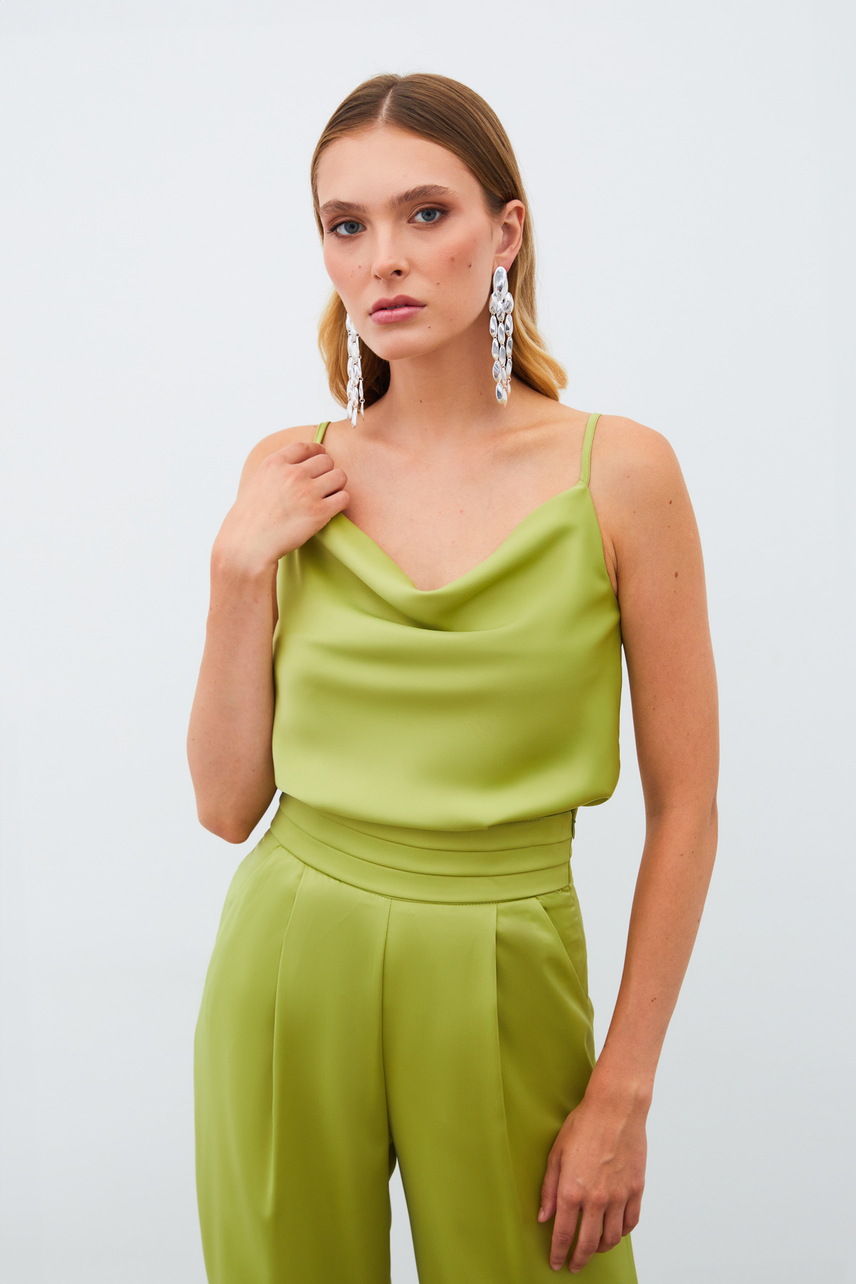 Degaje Yaka Saten Bluz - YAĞ YEŞİLİ