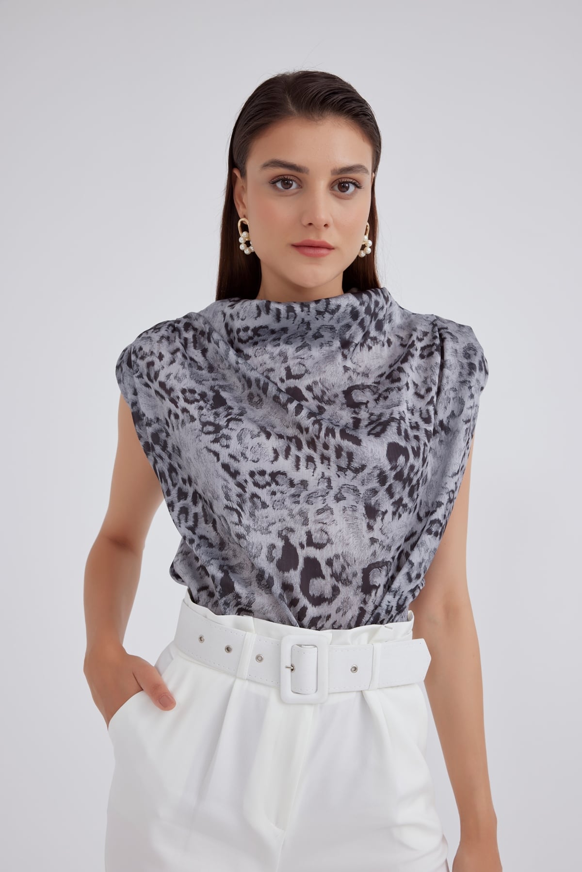 Degaje yaka vatka leopar bluz - GRİ