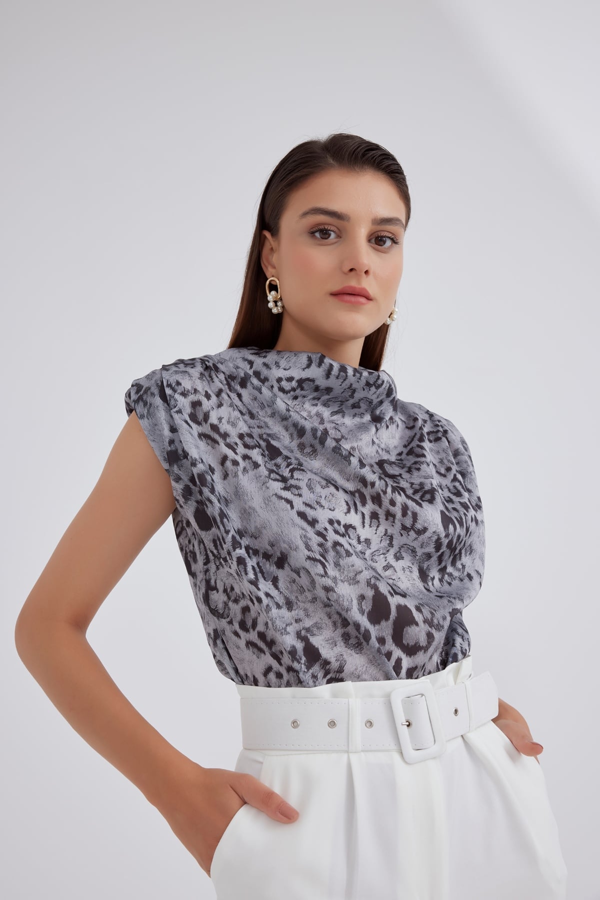 Degaje yaka vatka leopar bluz - GRİ