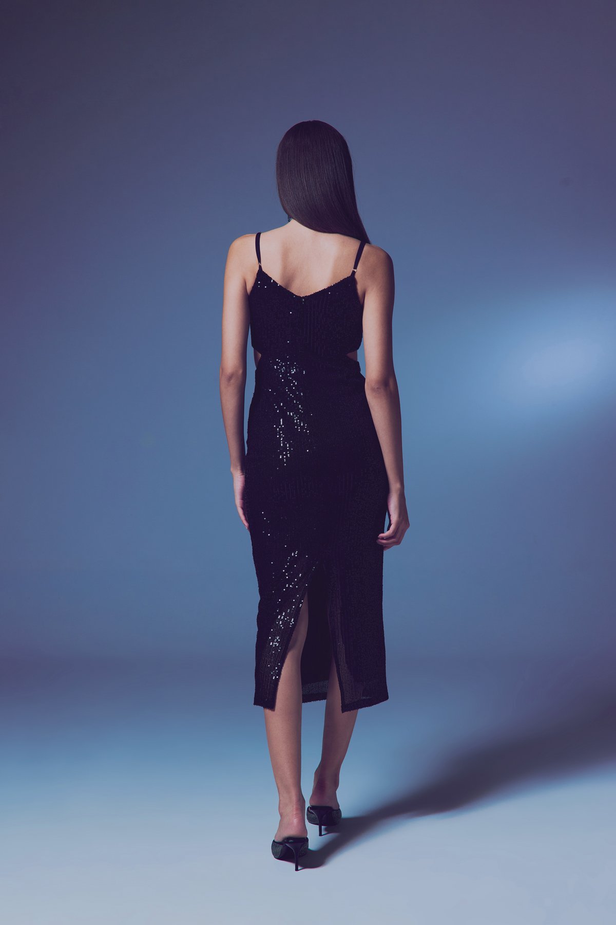 Dekolteli Payet Elbise - Siyah