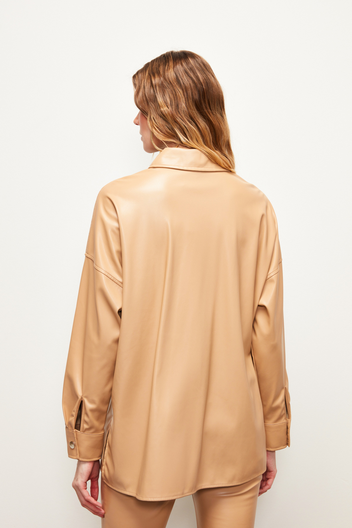 leather oversize shirt jacket - BEIGE