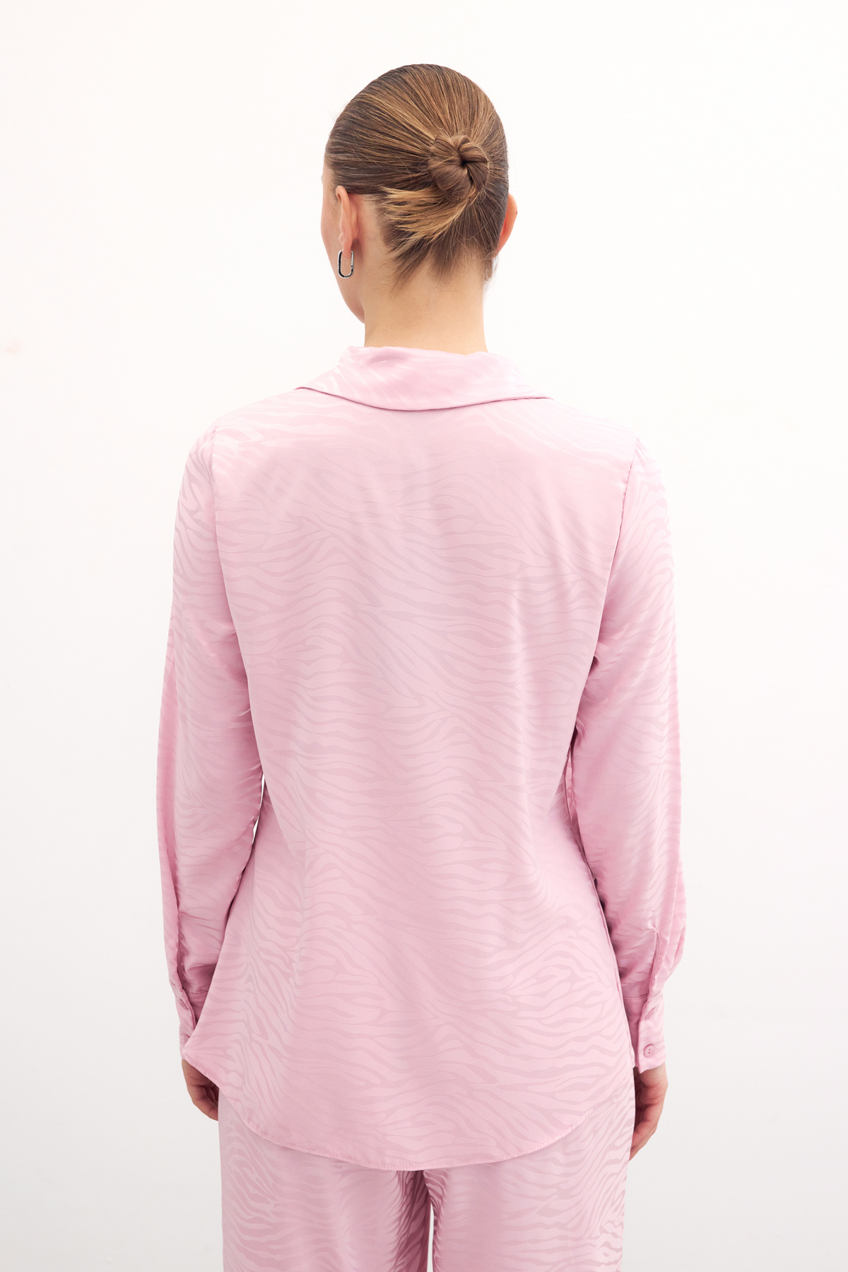 Desenli Düz Klasik Gömlek - Pudra