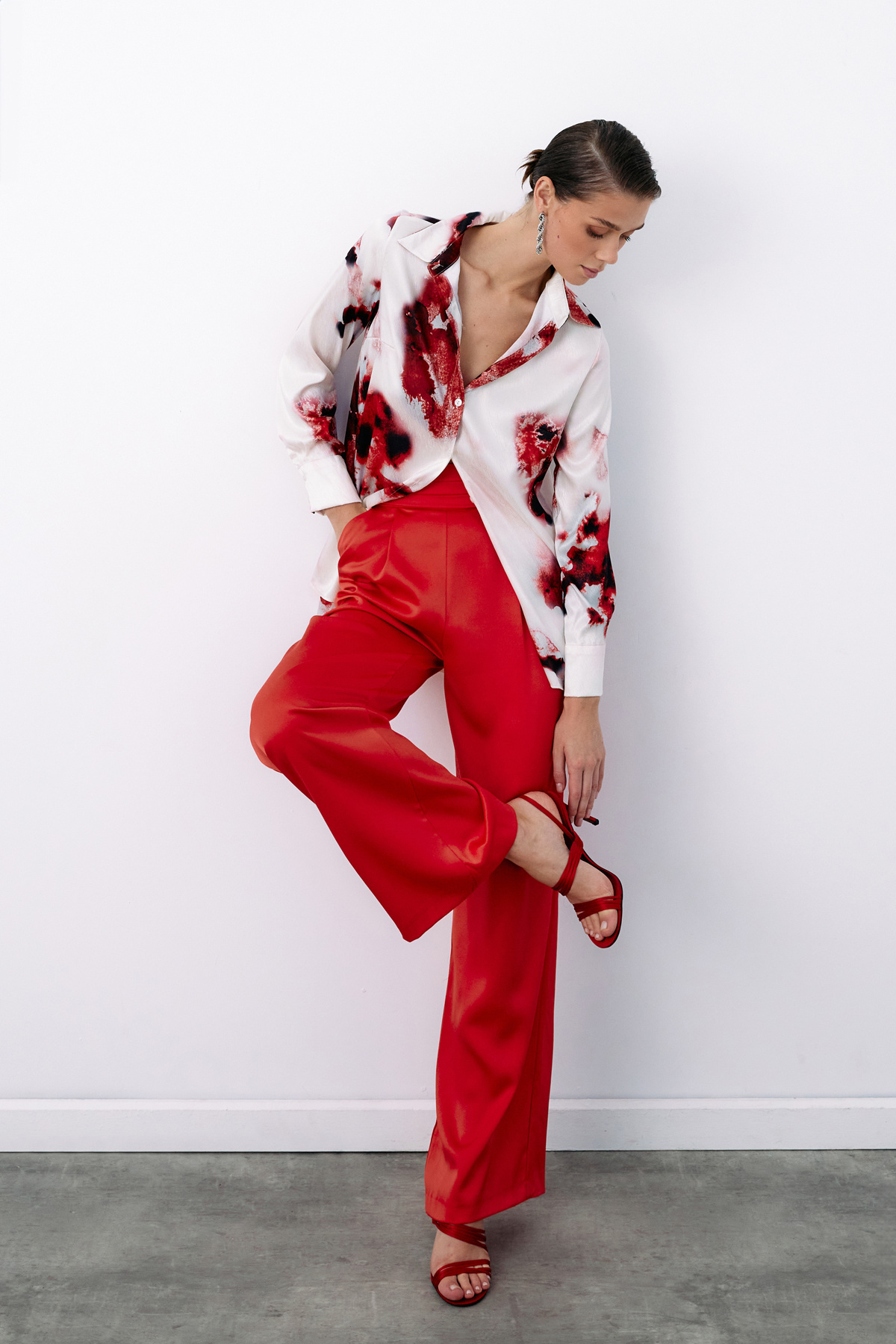 Desenli Geniş Klasik Gömlek - KIRMIZI