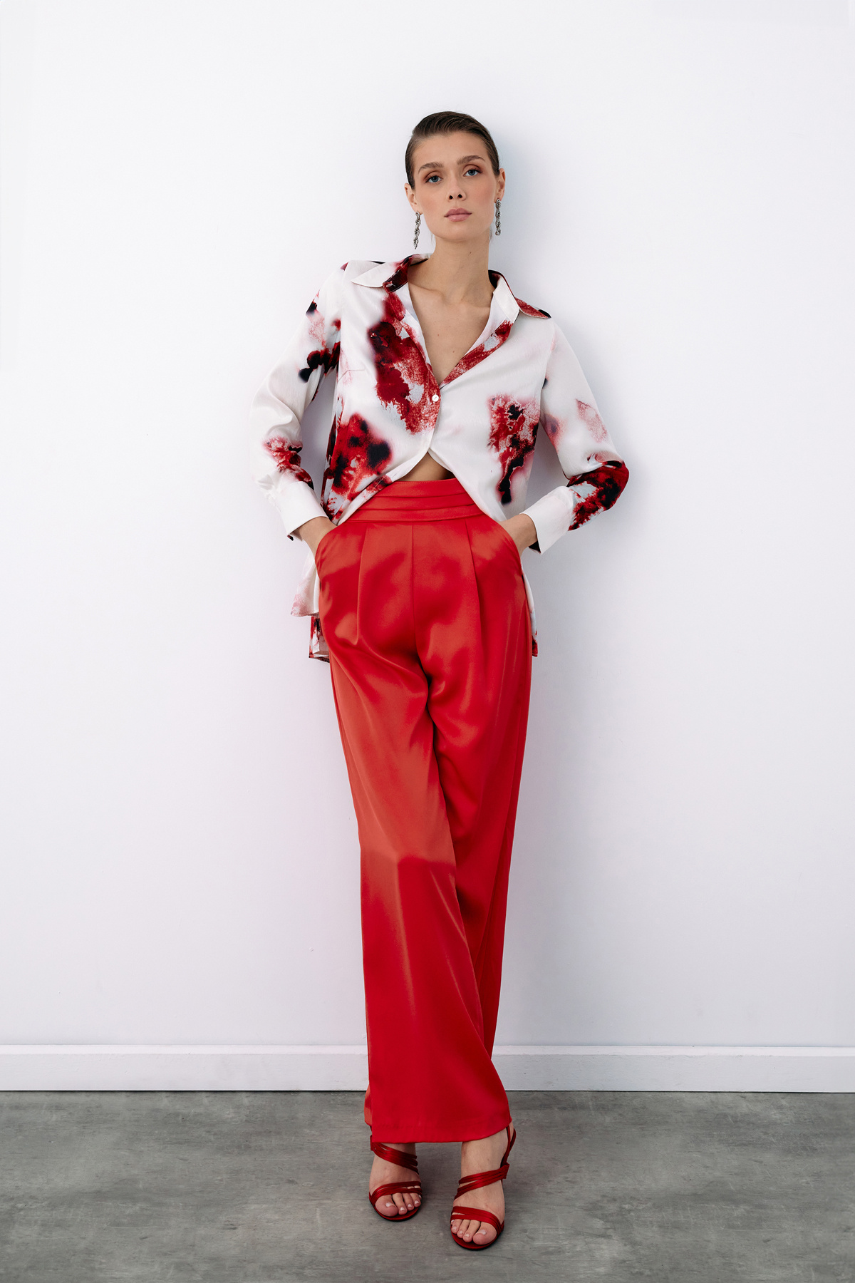 Desenli Geniş Klasik Gömlek - KIRMIZI