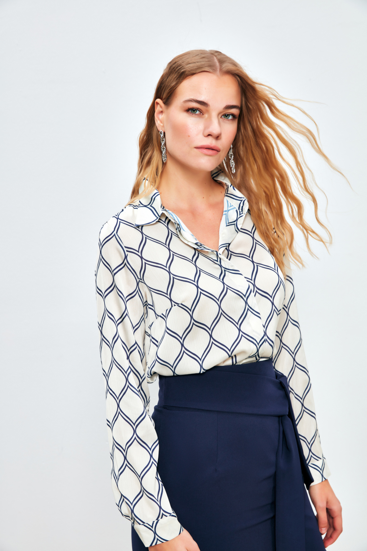 Desenli Klasik Gömlek - BEJ-LACİVERT