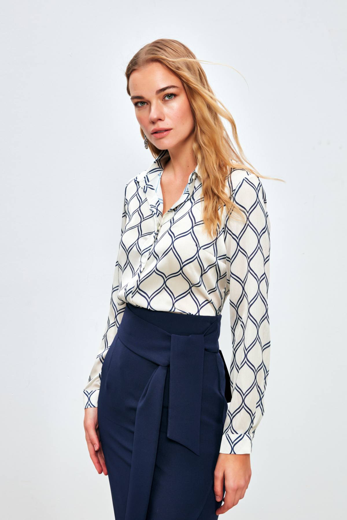 Desenli Klasik Gömlek - BEJ-LACİVERT