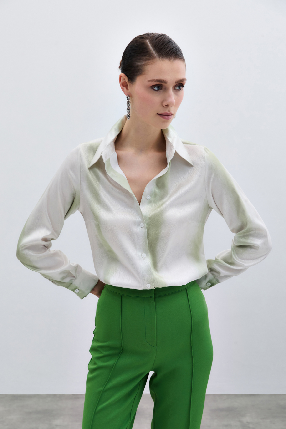 Desenli Klasik Gömlek - Çağla Yeşili