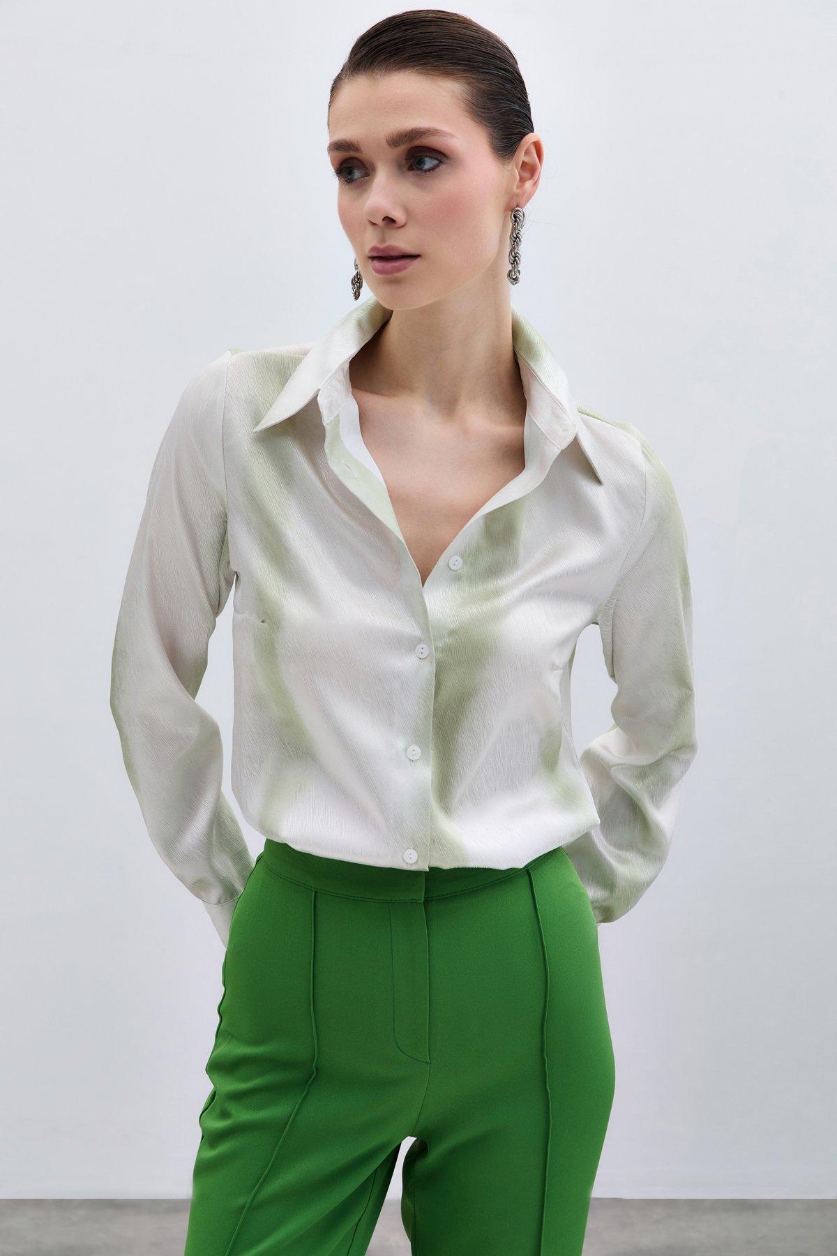 Desenli Klasik Gömlek - Çağla Yeşili