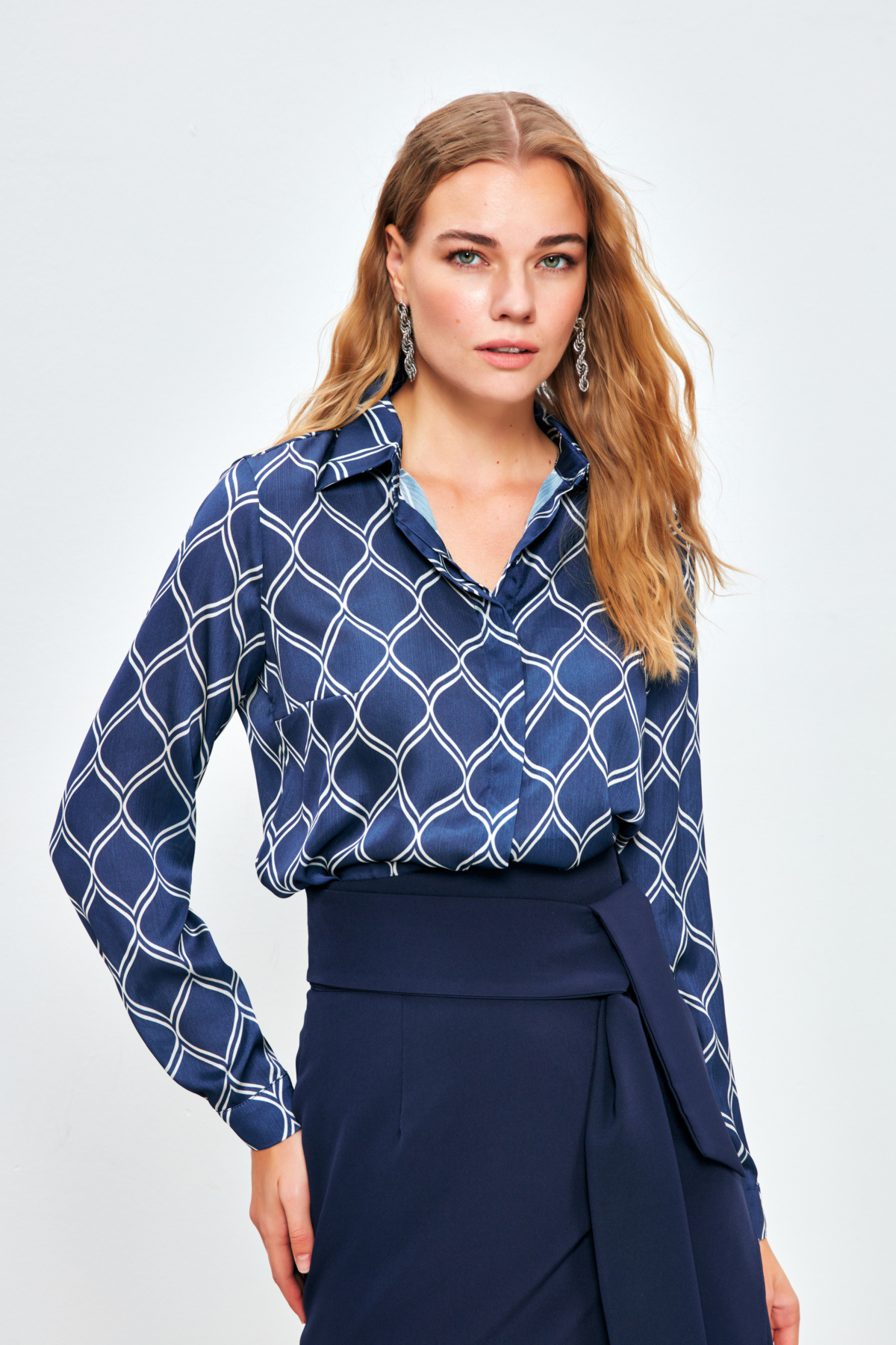 Desenli Klasik Gömlek - LACİVERT-BEJ