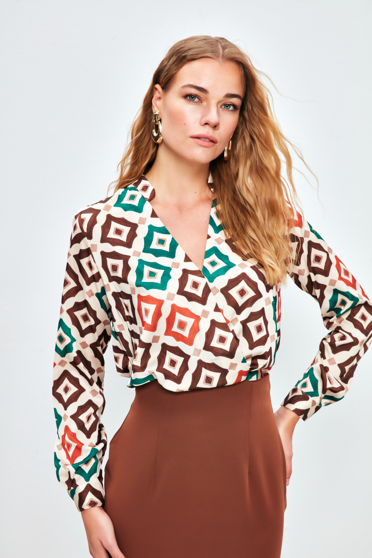 Desenli Kruvaze Bluz - BEJ