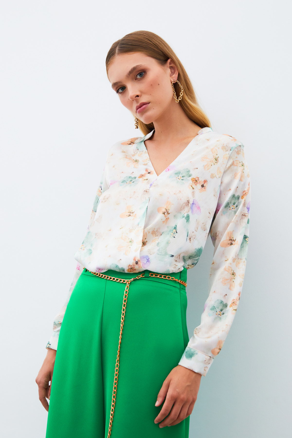 Desenli Kruvaze Bluz - ÇAĞLA YEŞİLİ
