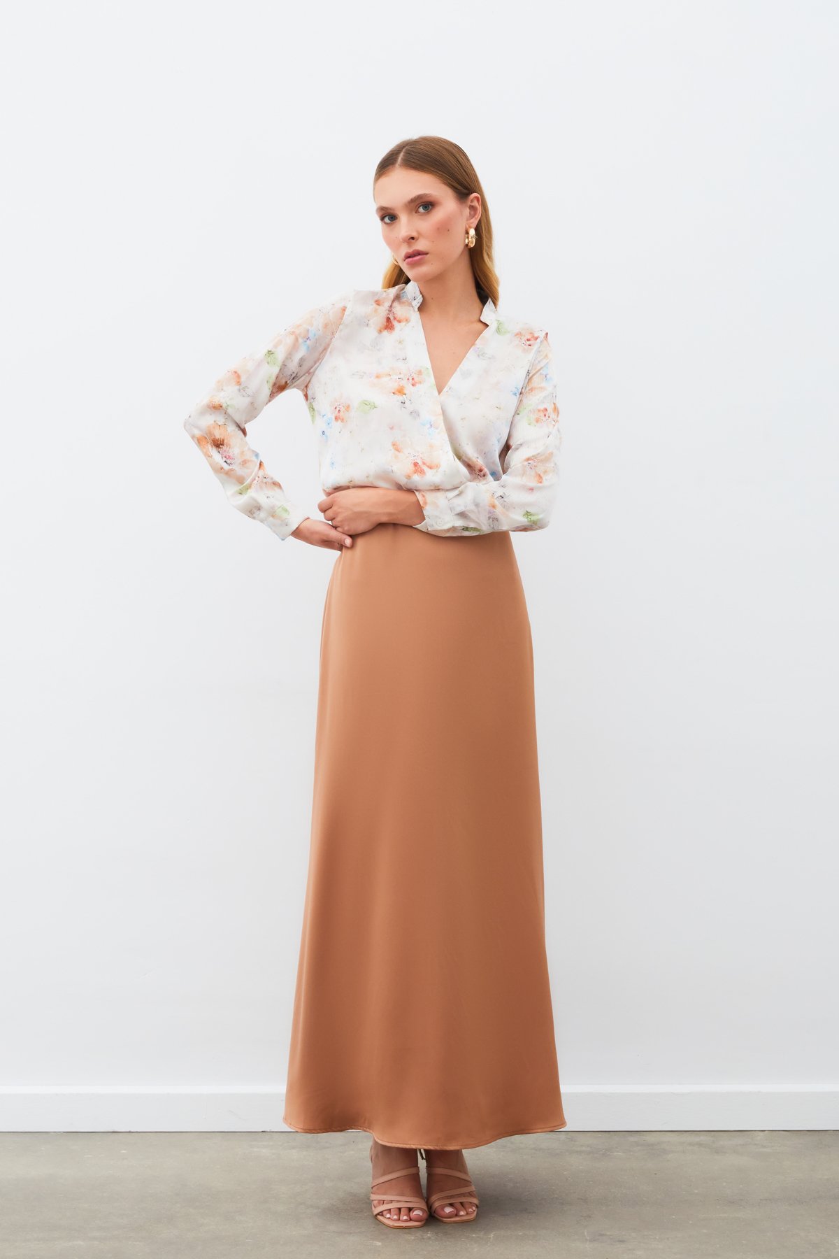 Desenli Kruvaze Bluz - VİZON