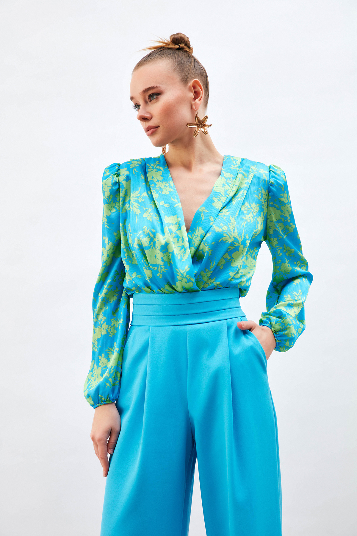 Desenli Kruvaze Bodysuit Bluz - MAVİ