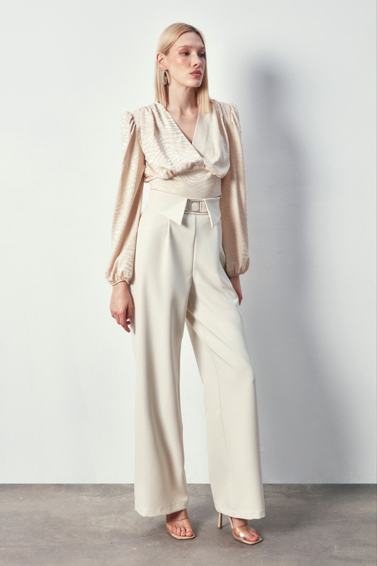 Desenli Kruvaze Saten Bluz - BEJ