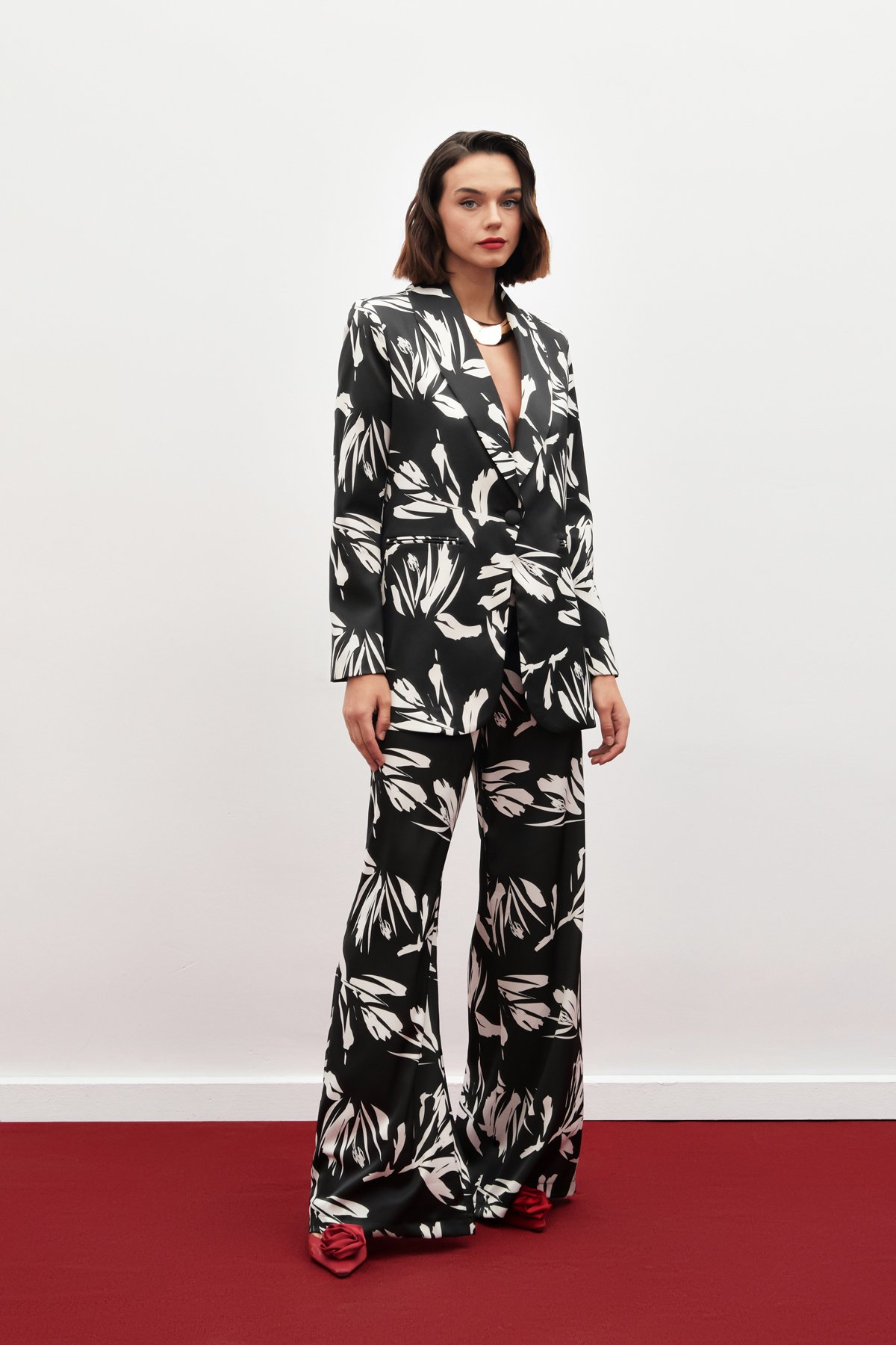 Patterned Casual Satin Jacket - BLACK