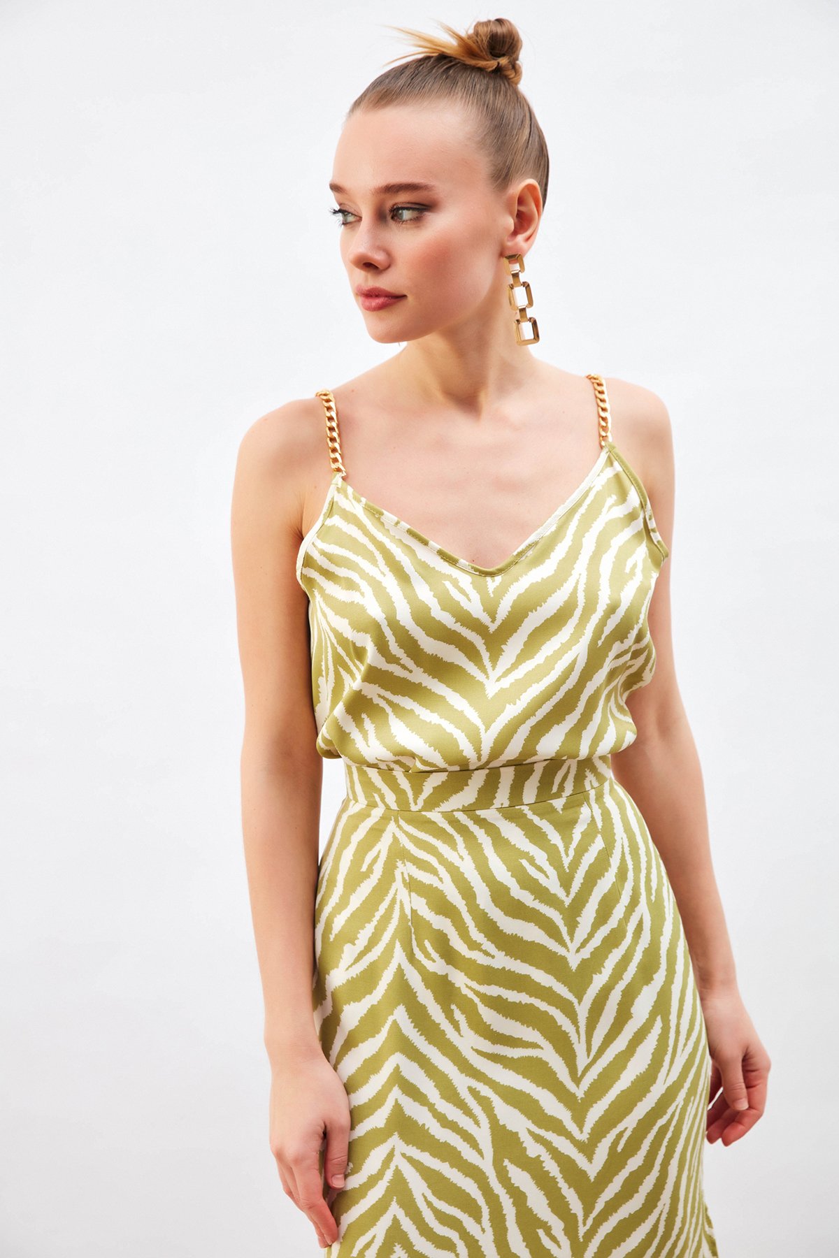 Desenli Saten Bluz - YAĞ YEŞİLİ