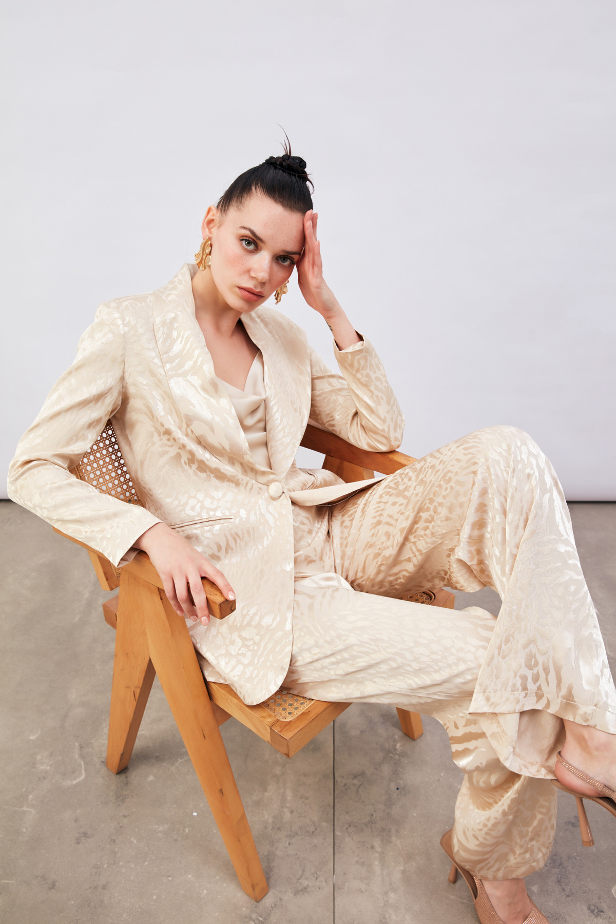 Desenli Saten Ceket - BEJ