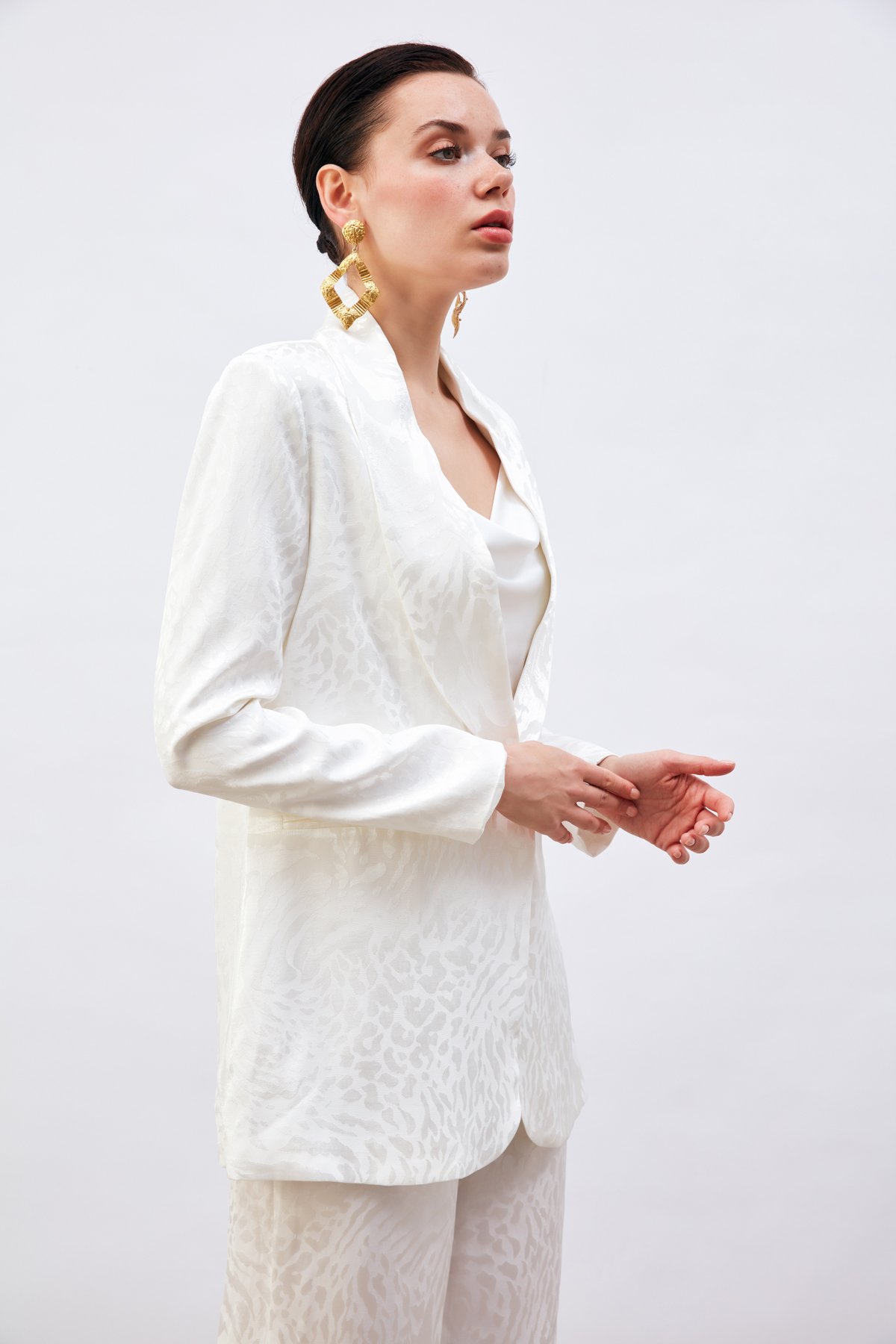 Desenli Saten Ceket - EKRU