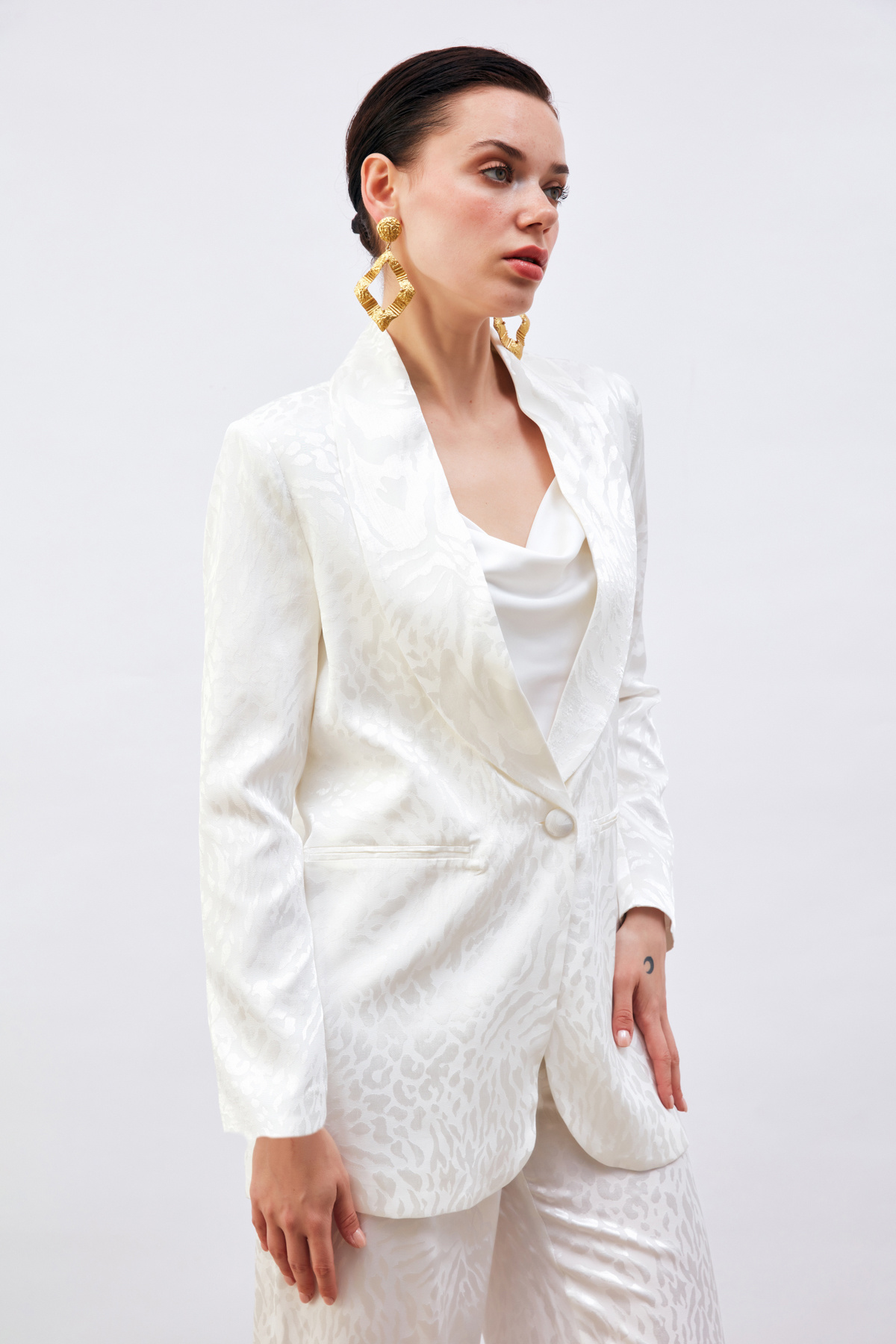 Desenli Saten Ceket - EKRU