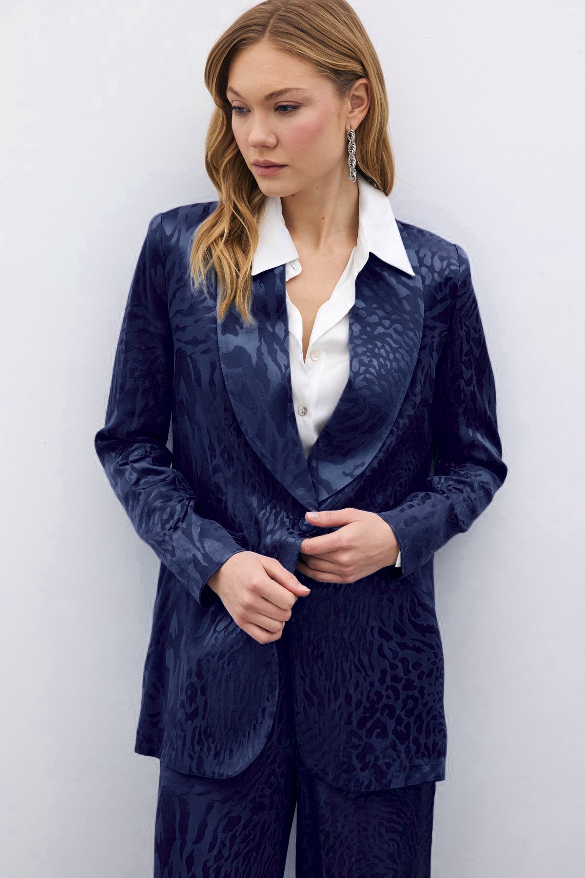 Desenli Saten Ceket - Lacivert