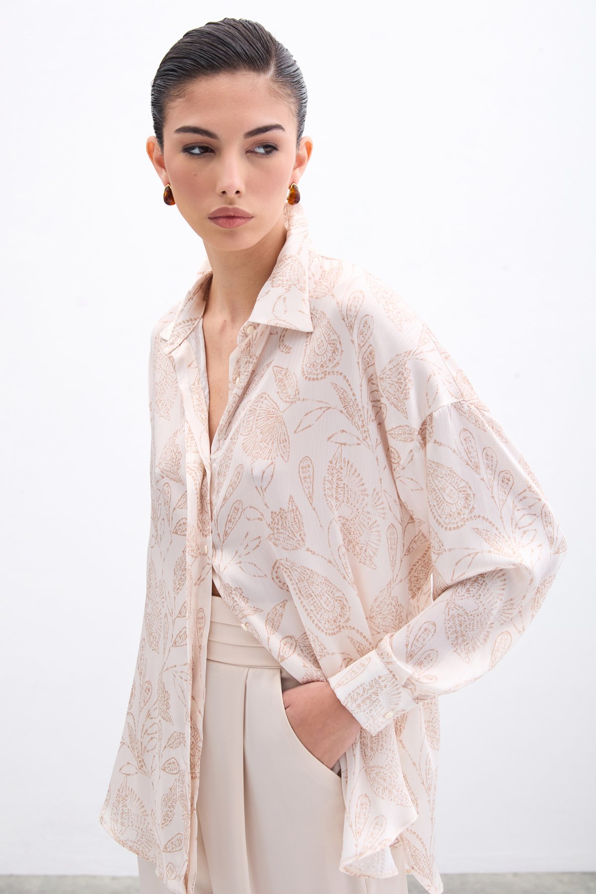 Desenli Saten Gömlek - Bej