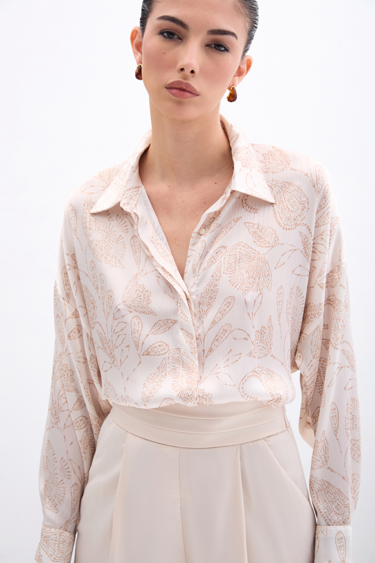 Desenli Saten Gömlek - Bej