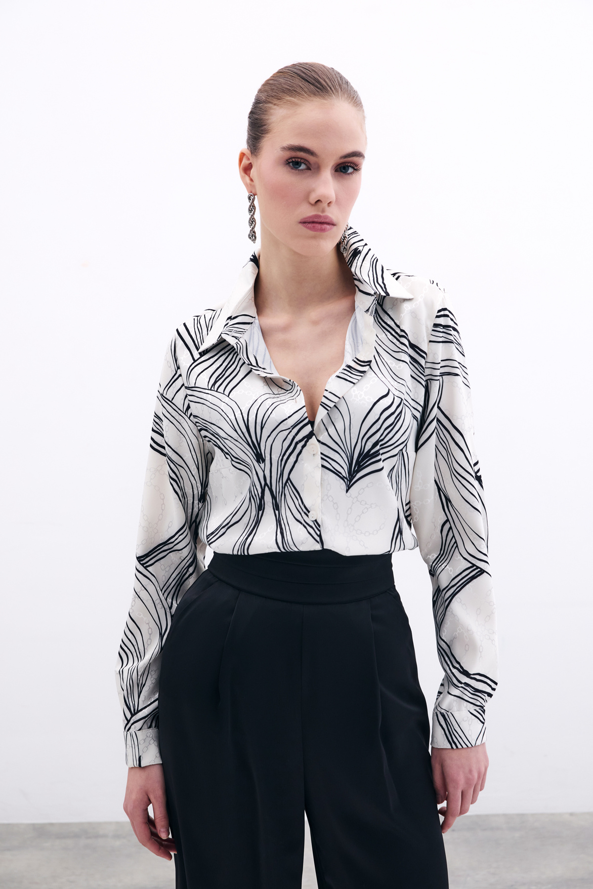 Desenli Saten Gömlek - Siyah