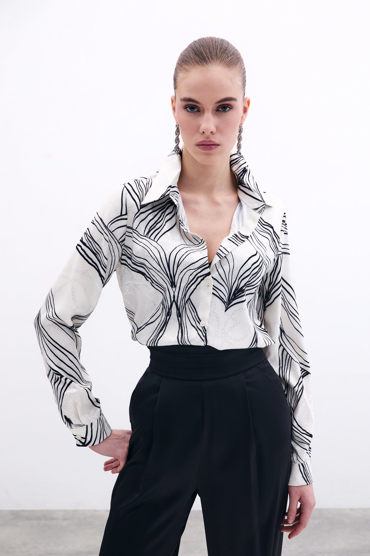 Desenli Saten Gömlek - Siyah