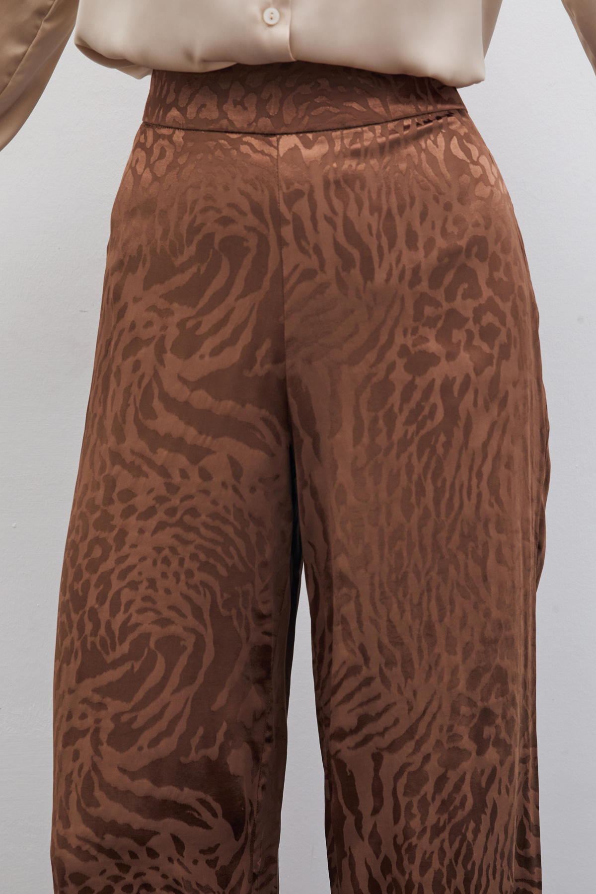 Desenli Saten Pantolon - Kahve