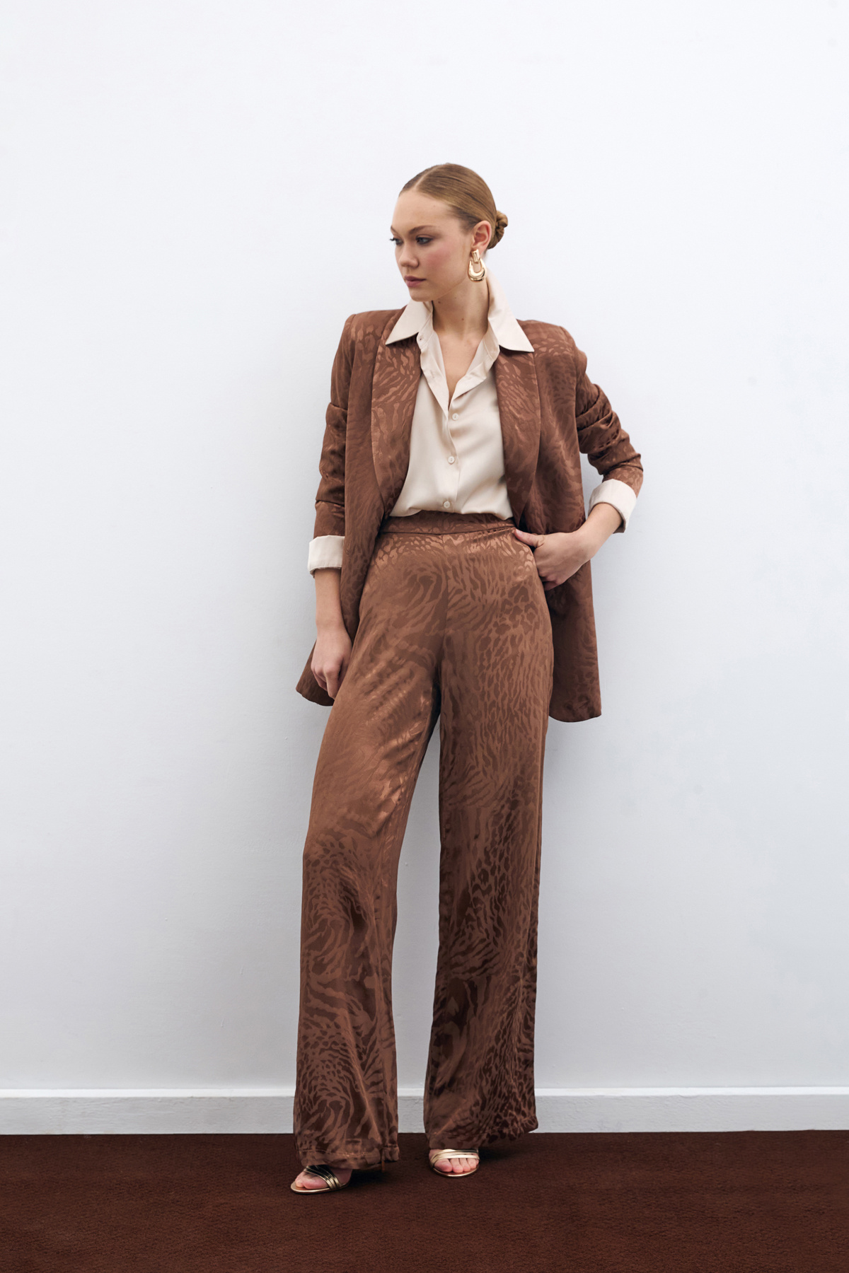 Desenli Saten Pantolon - Kahve