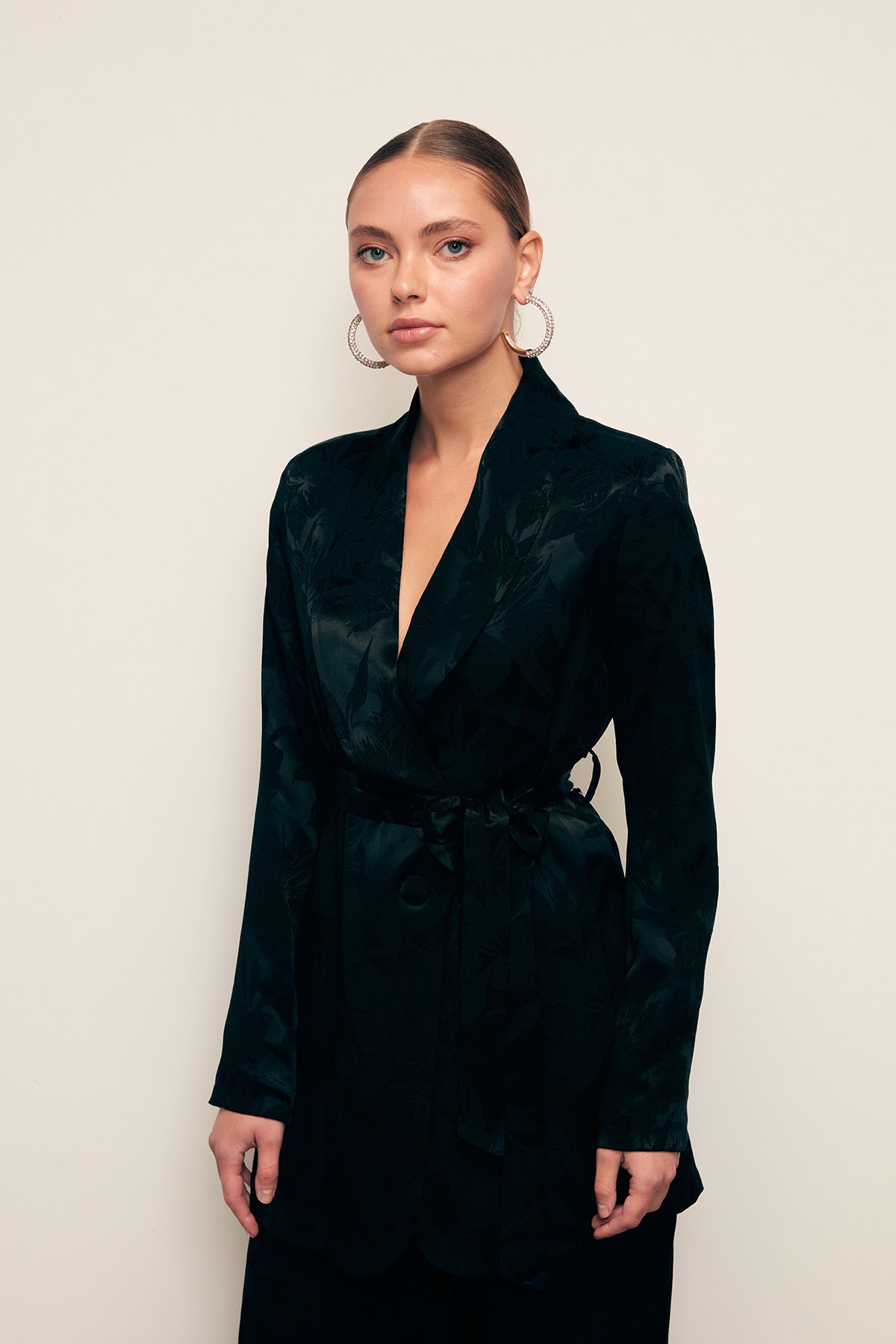 Desenli Uzun Ceket - SİYAH