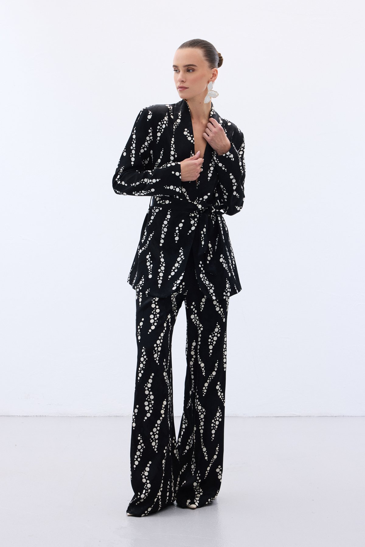 Desenli Uzun Ceket - Siyah