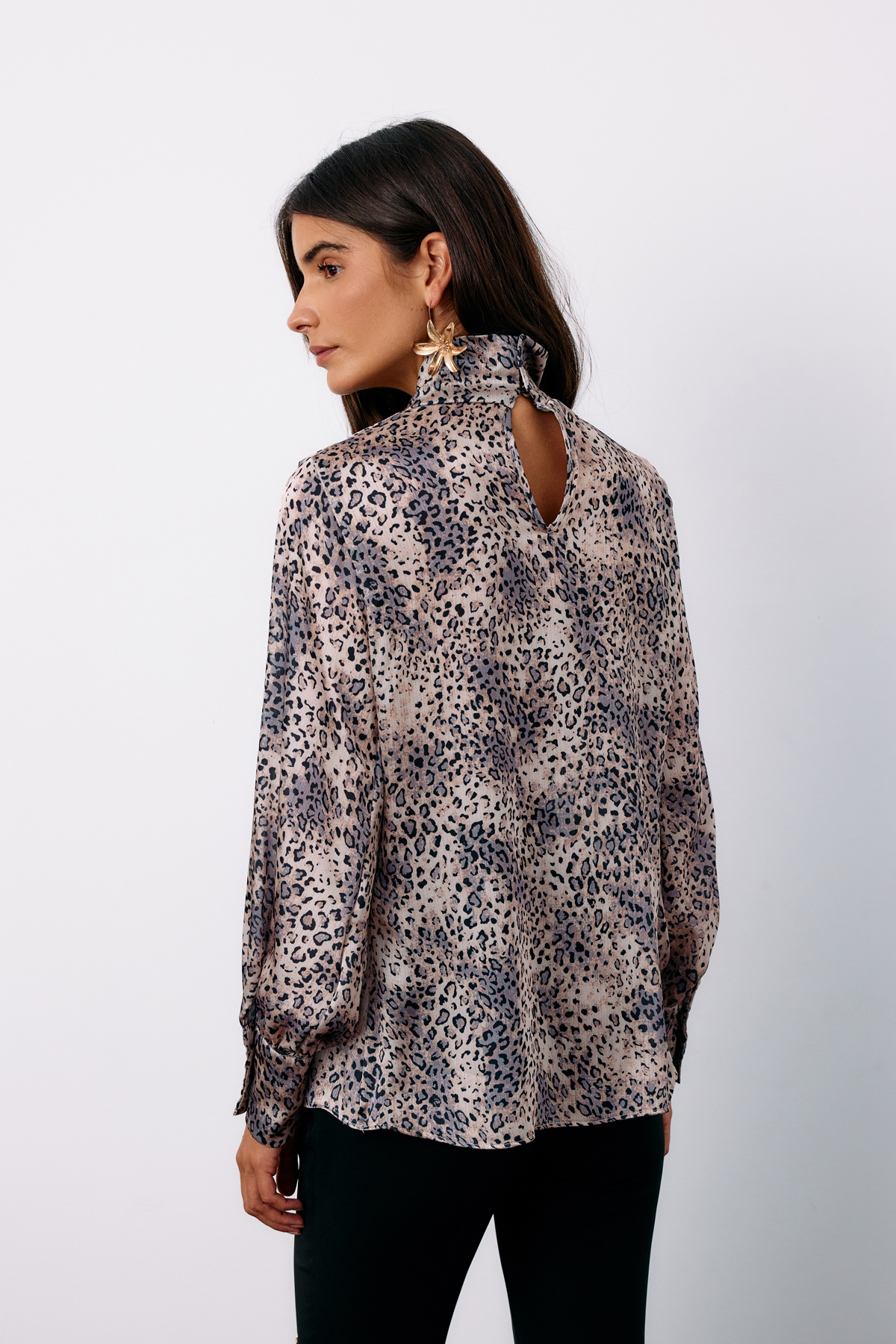 Detailed Collar Leopard Patterned Blouse - GRAY