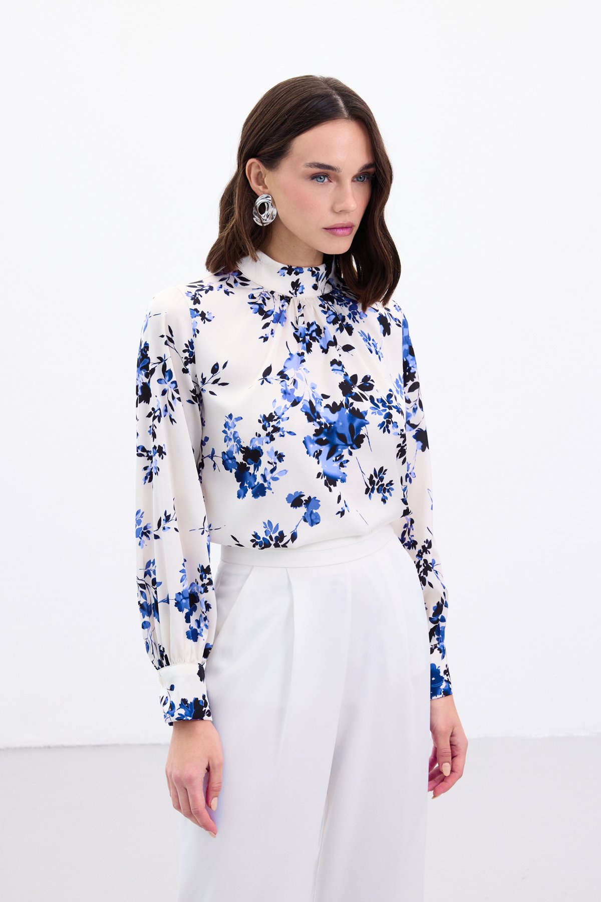 Dik Yaka Bluz - Mavi