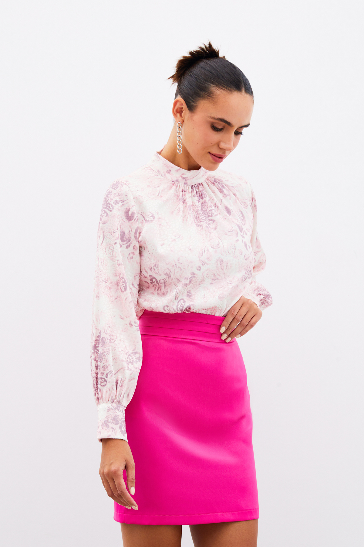 Dik Yaka Desenli Bluz - PUDRA