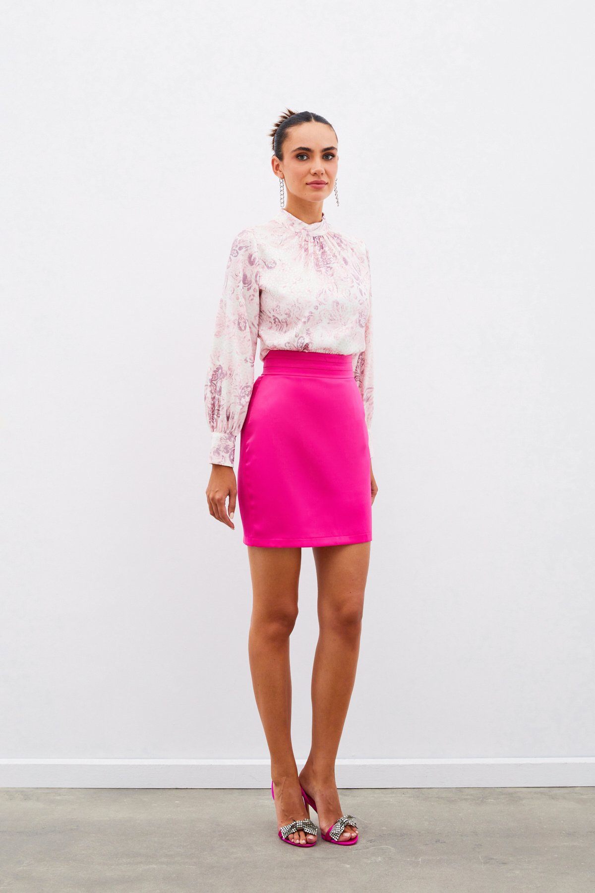 Dik Yaka Desenli Bluz - PUDRA