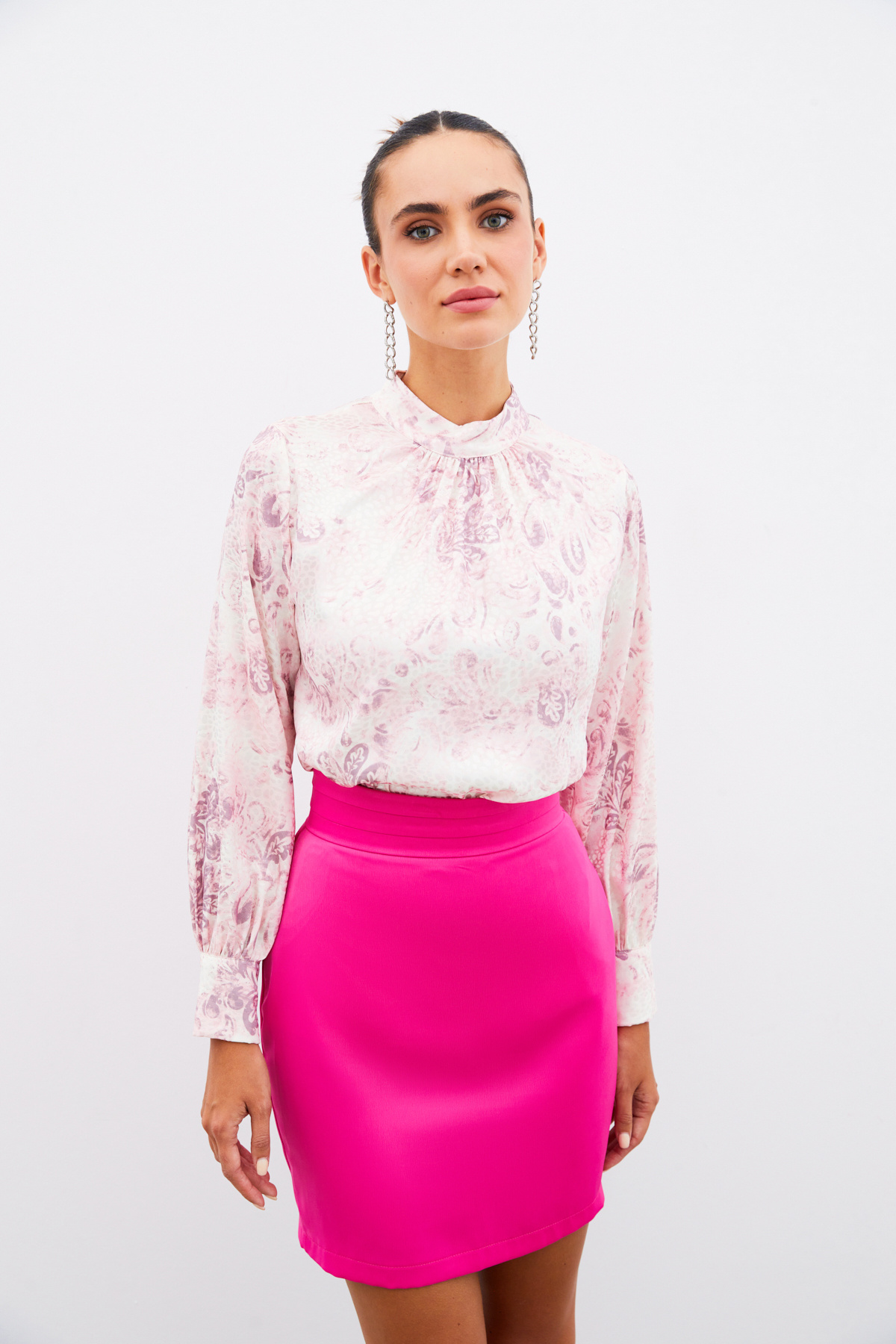 Dik Yaka Desenli Bluz - PUDRA