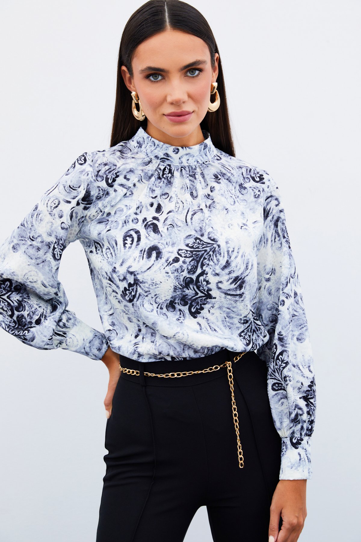 Dik Yaka Desenli Bluz - SİYAH